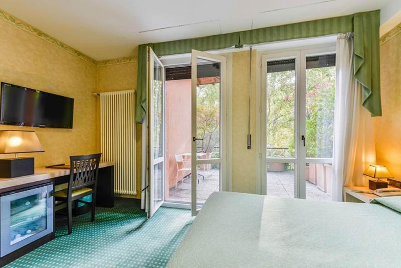 Hotel Don Abbondio Lecco Dış mekan fotoğraf